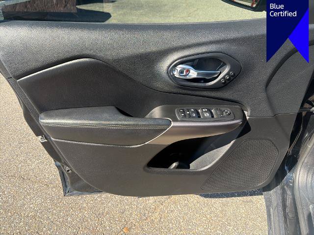 Used 2019 Jeep Cherokee Limited AWD/4WD image 9