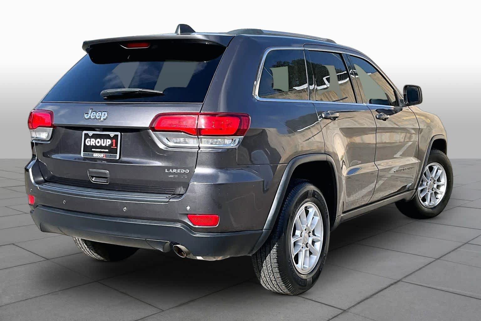 Used 2020 Jeep Grand Cherokee Laredo RWD image 13