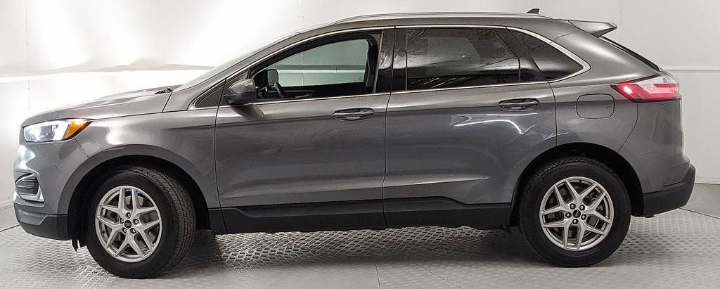 Certified 2024 Ford Edge SEL w/ Convenience Package AWD/4WD image 5