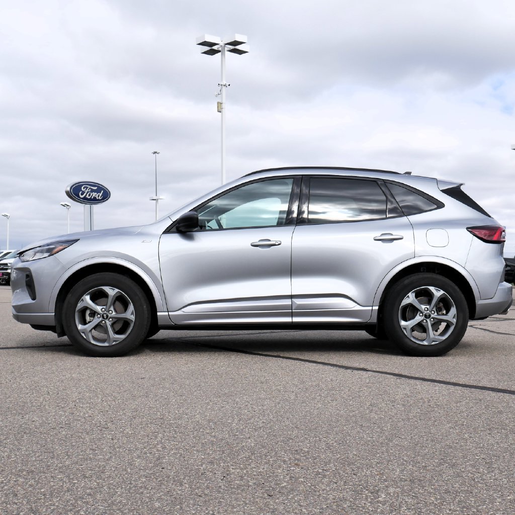 Certified 2024 Ford Escape ST-Line w/ Tech Pack #1 AWD/4WD image 8