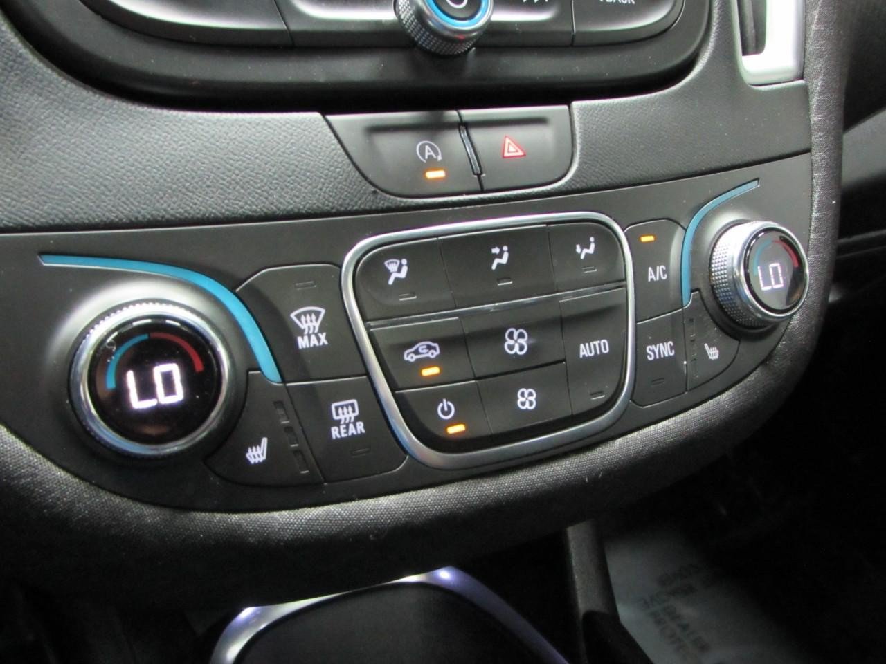 Used 2023 Chevrolet Malibu LT FWD image 30