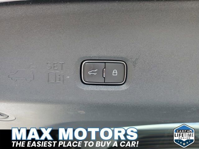 Certified 2025 Ford Expedition Platinum w/ Driver's Package image 17