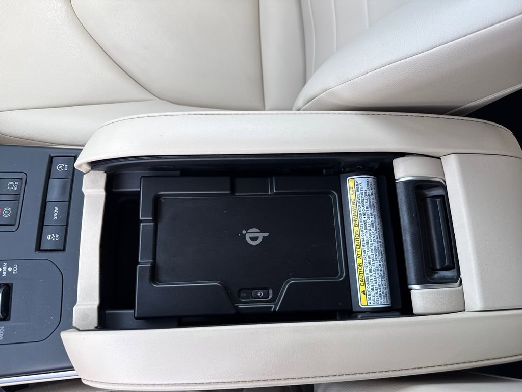 Used 2021 Toyota Highlander XLE image 24