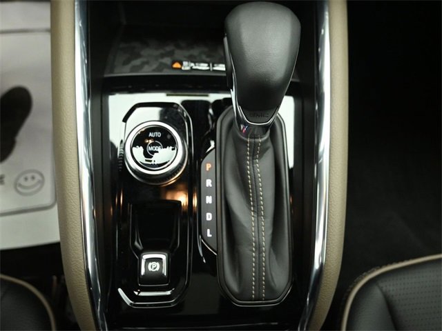 Used 2023 GMC Canyon Denali image 35