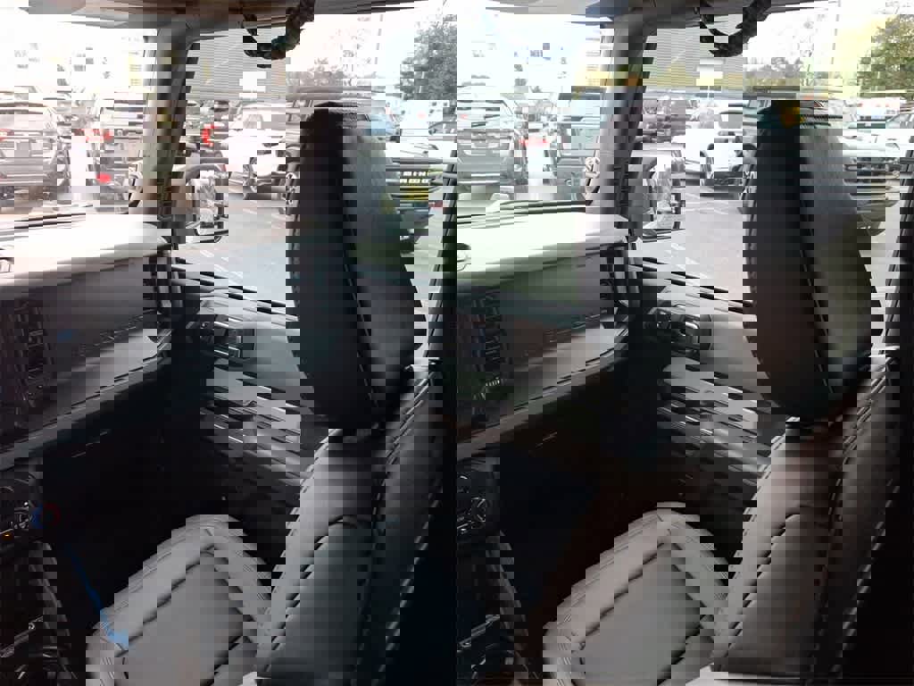 Certified 2021 Ford Bronco Black Diamond image 11