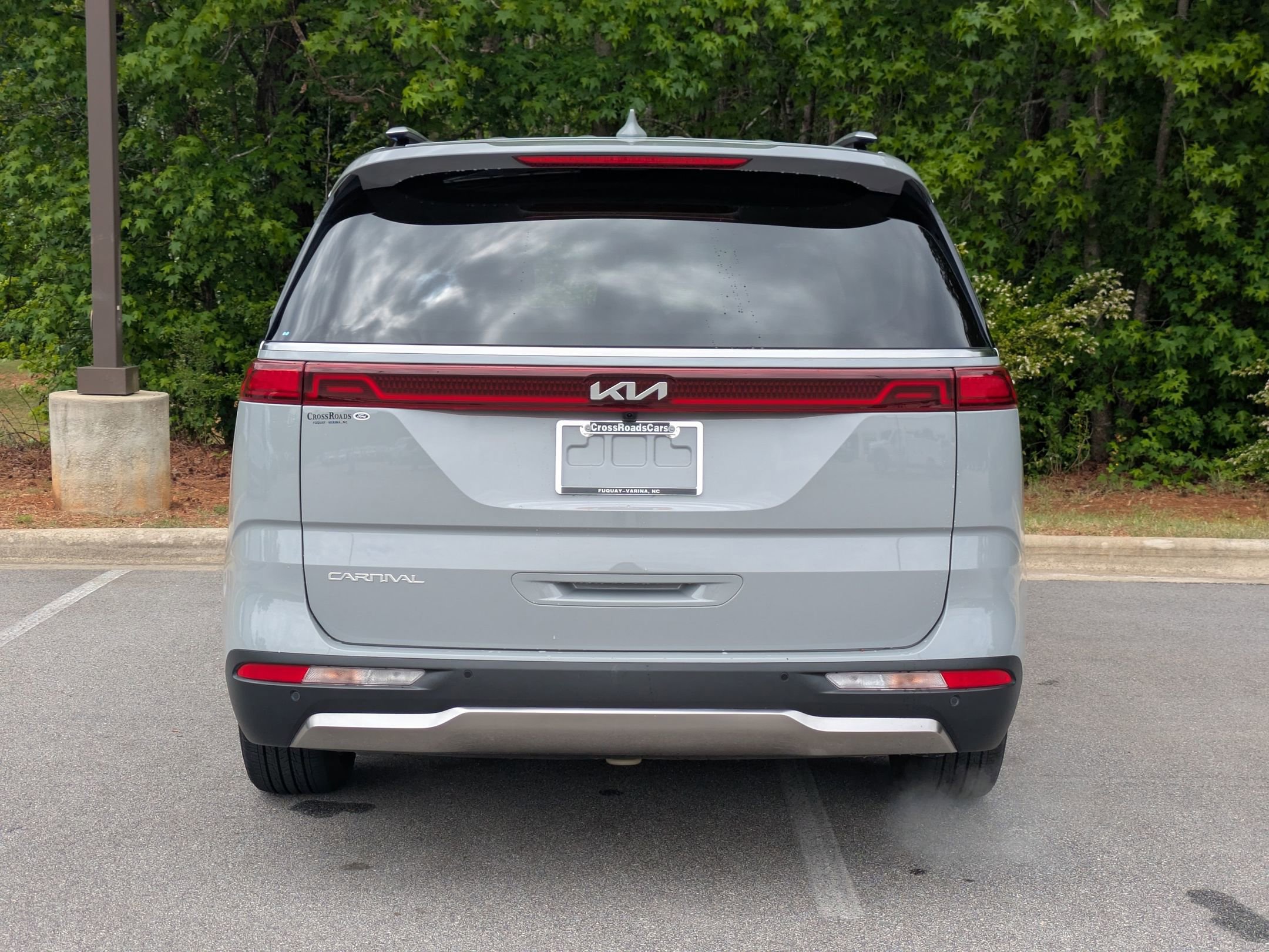 Used 2023 Kia Carnival SX Prestige FWD image 4