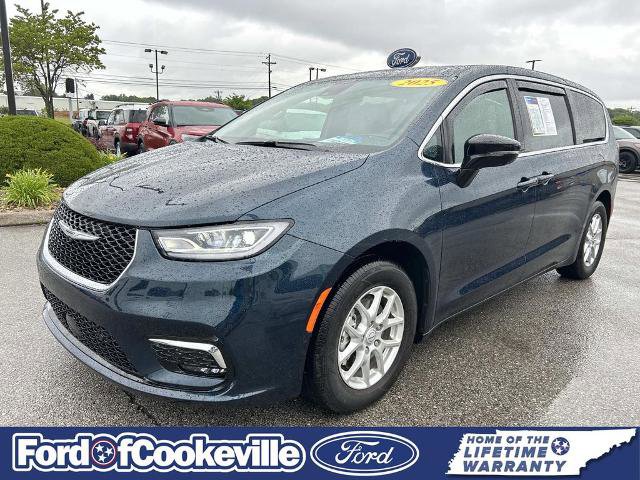 Used 2025 Chrysler Pacifica Select FWD image 8