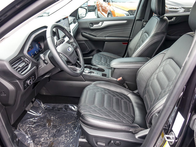 Certified 2024 Ford Escape Platinum w/ Premium Technology Package image 10