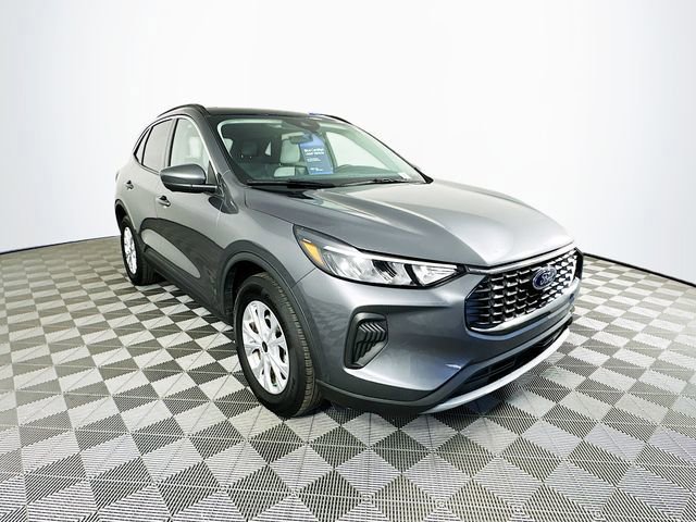 Certified 2023 Ford Escape Active w/ Tech Pack #2 image 8