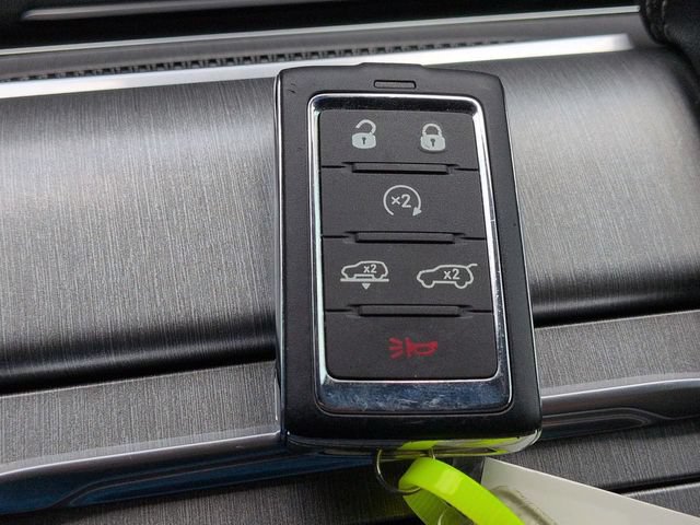 Used 2024 Jeep Wagoneer Series II w/ Convenience Group I AWD/4WD image 39