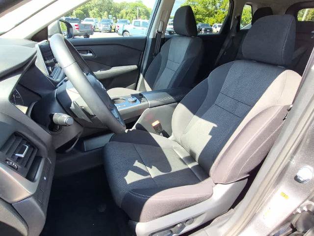 Used 2026 Nissan Rogue SV AWD/4WD image 10