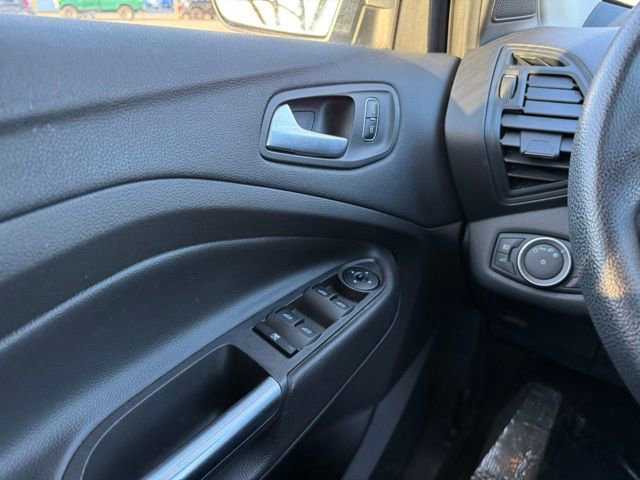 Certified 2018 Ford Escape SE w/ SE Sync 3 Package AWD/4WD image 37