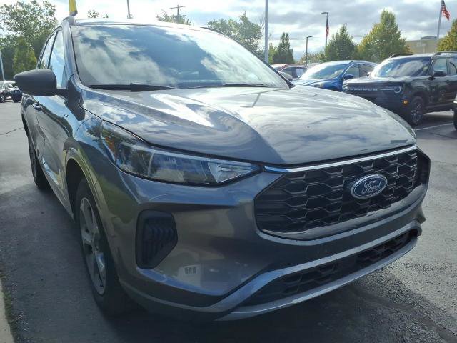 Certified 2024 Ford Escape ST-Line w/ Tech Pack #1 AWD/4WD image 3
