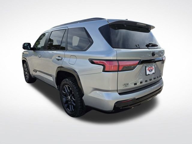 Used 2024 Toyota Sequoia Platinum AWD/4WD image 4