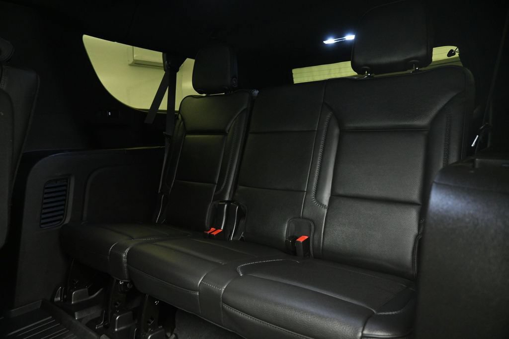 Used 2023 GMC Yukon XL Denali AWD/4WD image 19