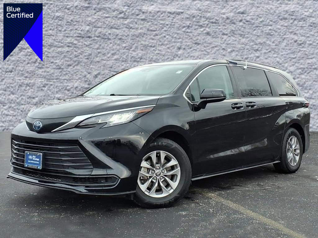 Used 2022 Toyota Sienna LE