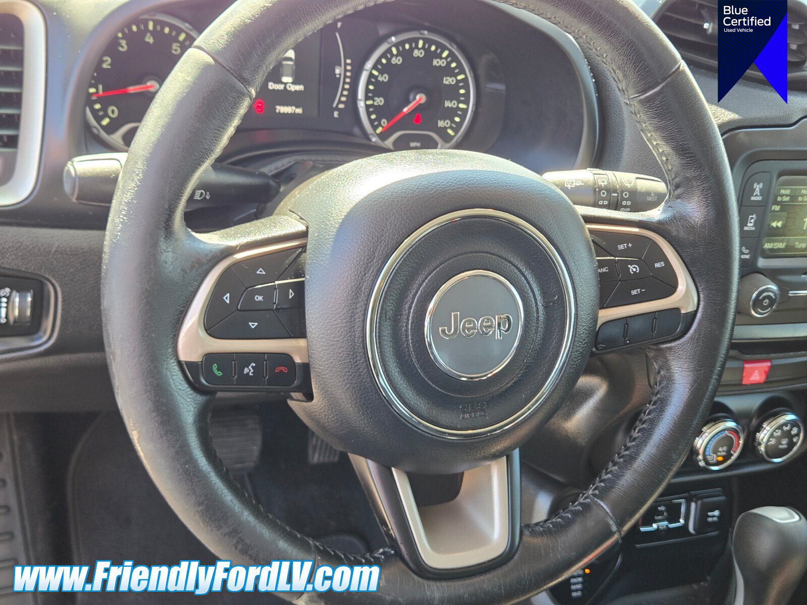 Used 2017 Jeep Renegade Latitude AWD/4WD image 19