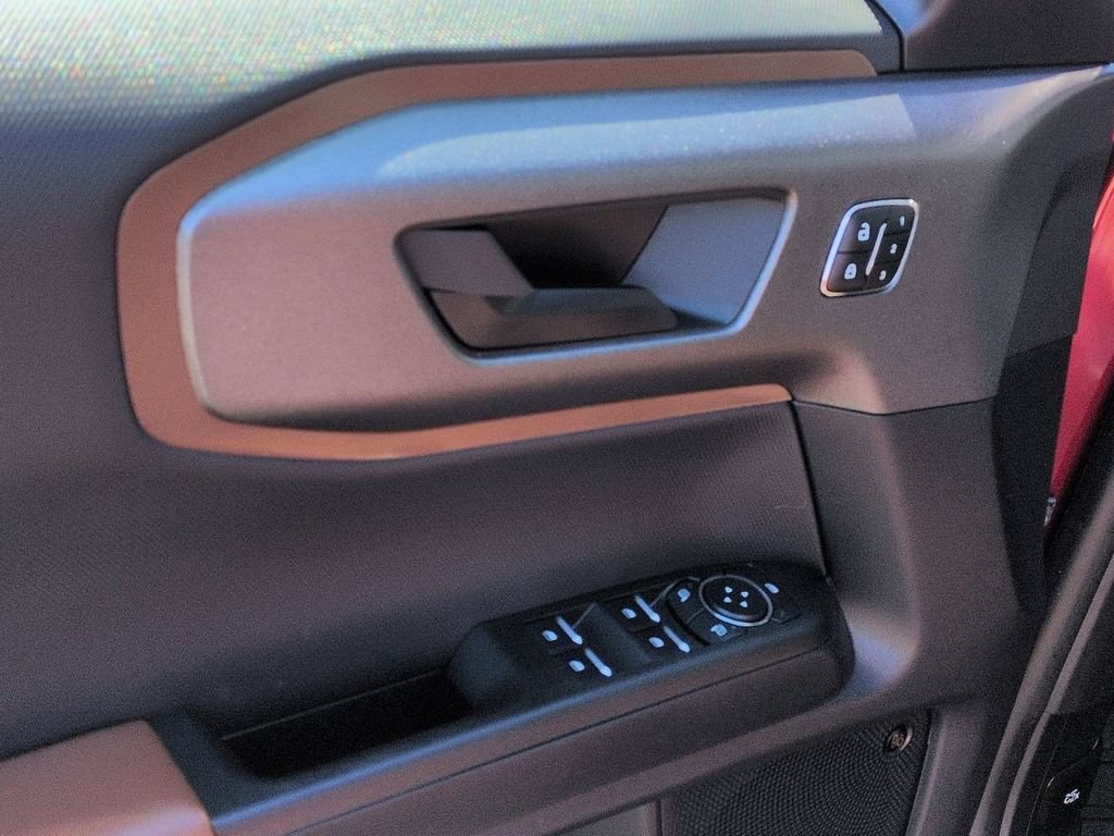 Certified 2026 Ford Bronco Sport Outer Banks w/ Sasquatch Outer Banks Package AWD/4WD image 10