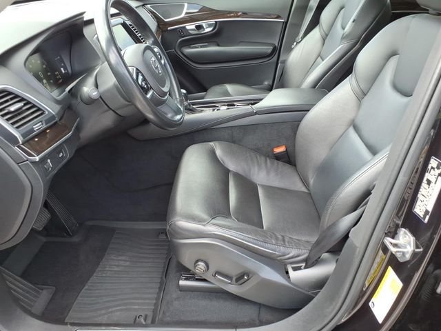 Used 2019 Volvo XC90 T5 Momentum w/ Protection Package Premier AWD/4WD image 17