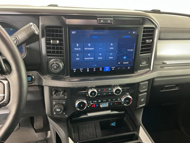 Certified 2025 Ford F350 Platinum w/ FX4 Off-Road Package AWD/4WD image 22