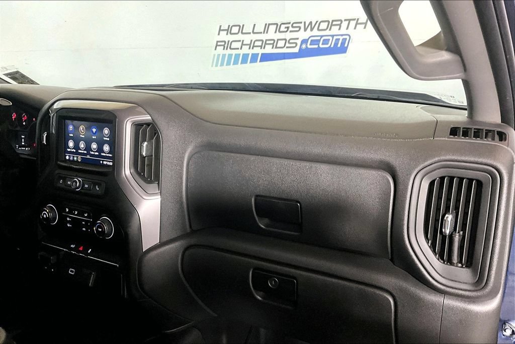 Used 2019 Chevrolet Silverado 1500 Custom w/ Custom Max Trailering Package AWD/4WD image 9