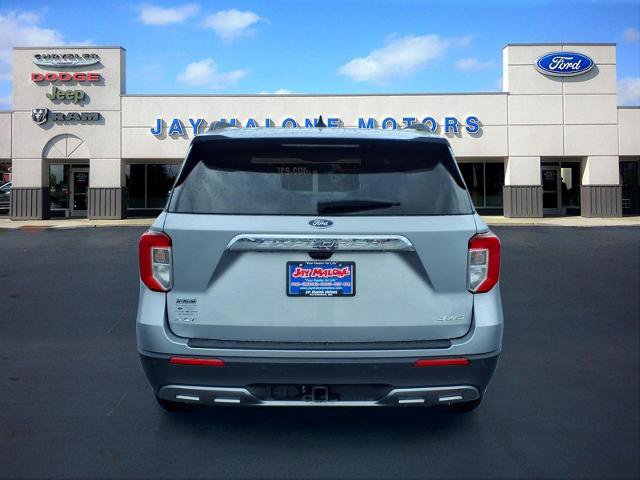 Certified 2023 Ford Explorer XLT w/ Equipment Group 202A AWD/4WD image 2