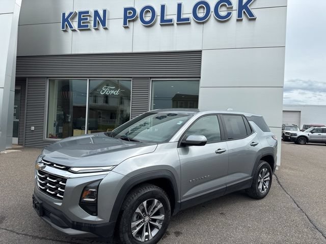 Used 2026 Chevrolet Equinox LT w/ Convenience Package II AWD/4WD image 2