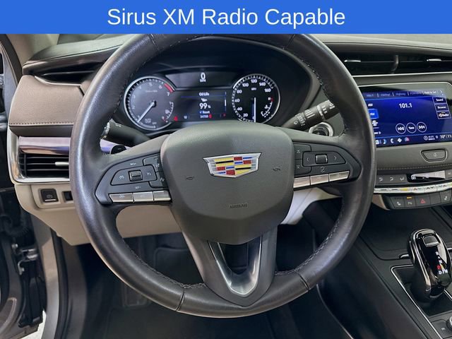 Used 2023 Cadillac XT4 Luxury w/ Cold Weather Package image 13