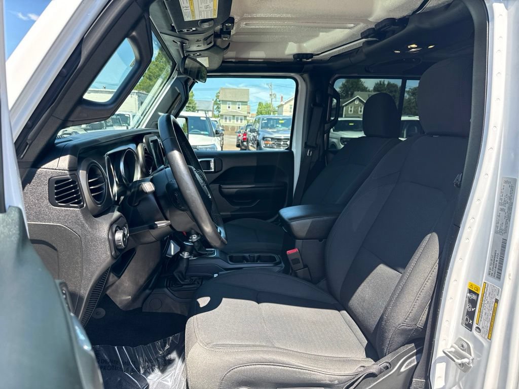 Used 2021 Jeep Wrangler Unlimited Sport AWD/4WD image 14