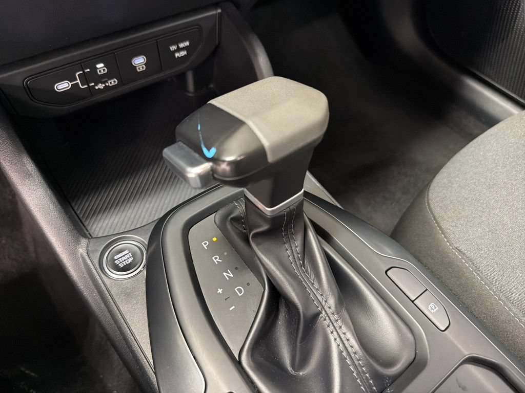 Used 2025 Kia K4 FWD image 29