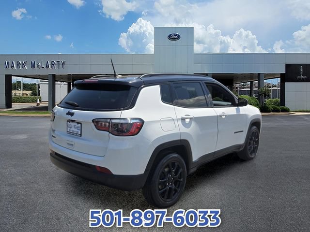 Used 2024 Jeep Compass Latitude w/ Altitude Special Edition AWD/4WD image 5