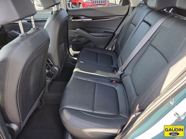 Used 2024 Kia Seltos EX FWD image 12