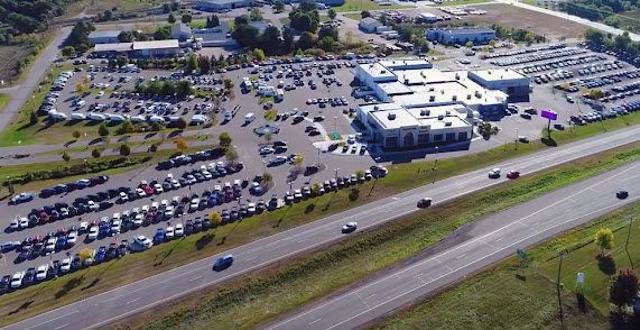 Used 2021 Kia Seltos SX w/ SX Sunroof Package image 3