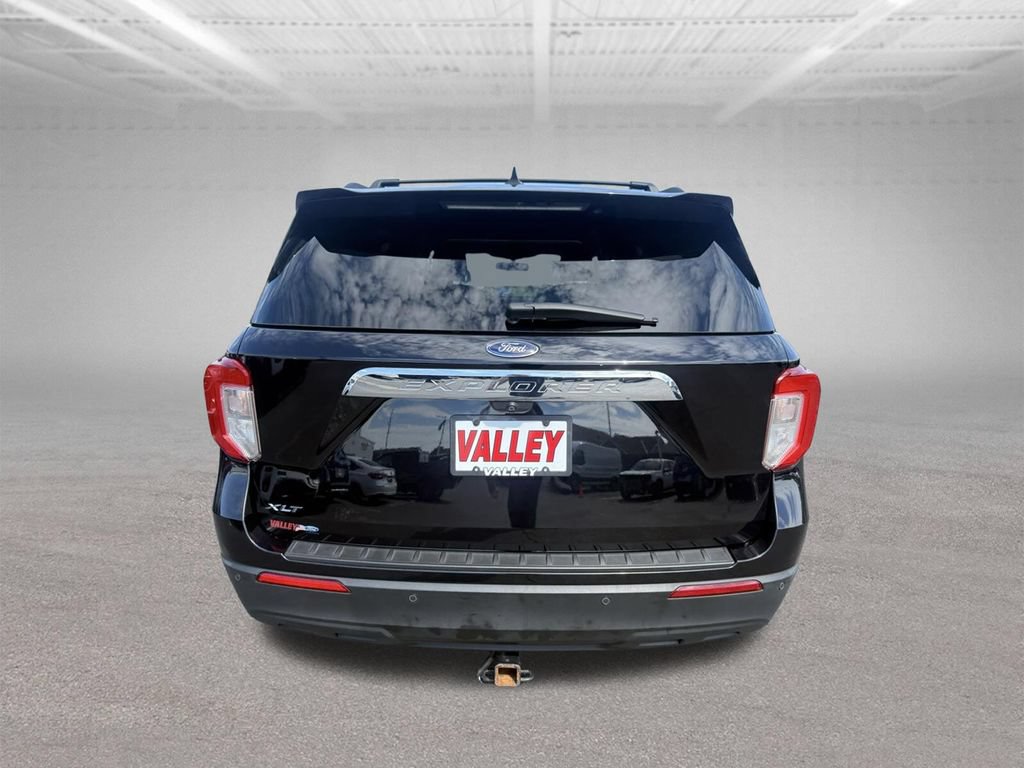 Certified 2021 Ford Explorer XLT RWD image 6