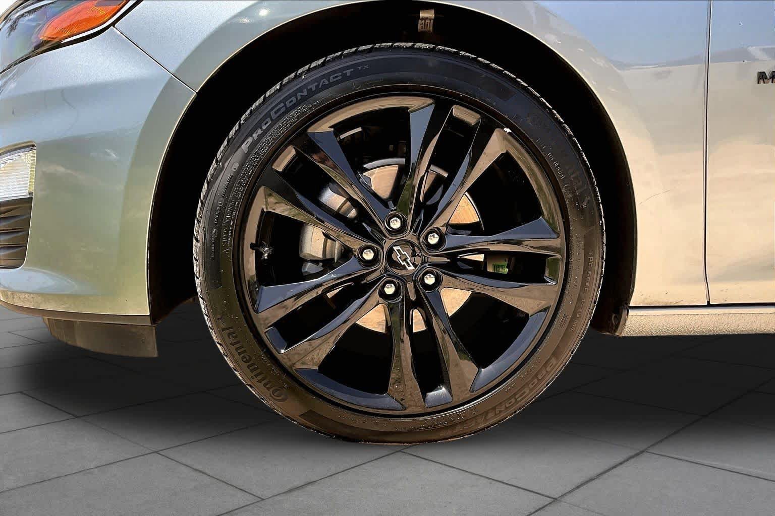 Used 2025 Chevrolet Malibu RS FWD image 13