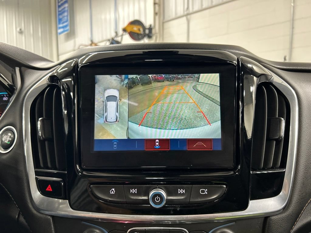 Used 2019 Chevrolet Traverse RS w/ LPO, Floor Liner Package AWD/4WD image 21