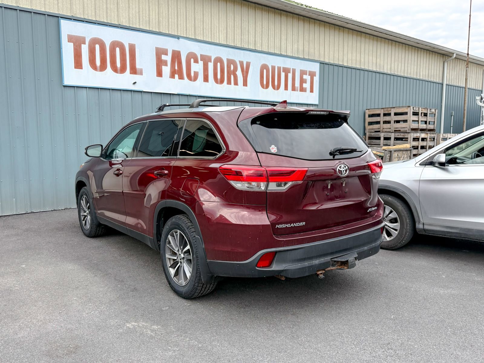 Used 2019 Toyota Highlander XLE image 7