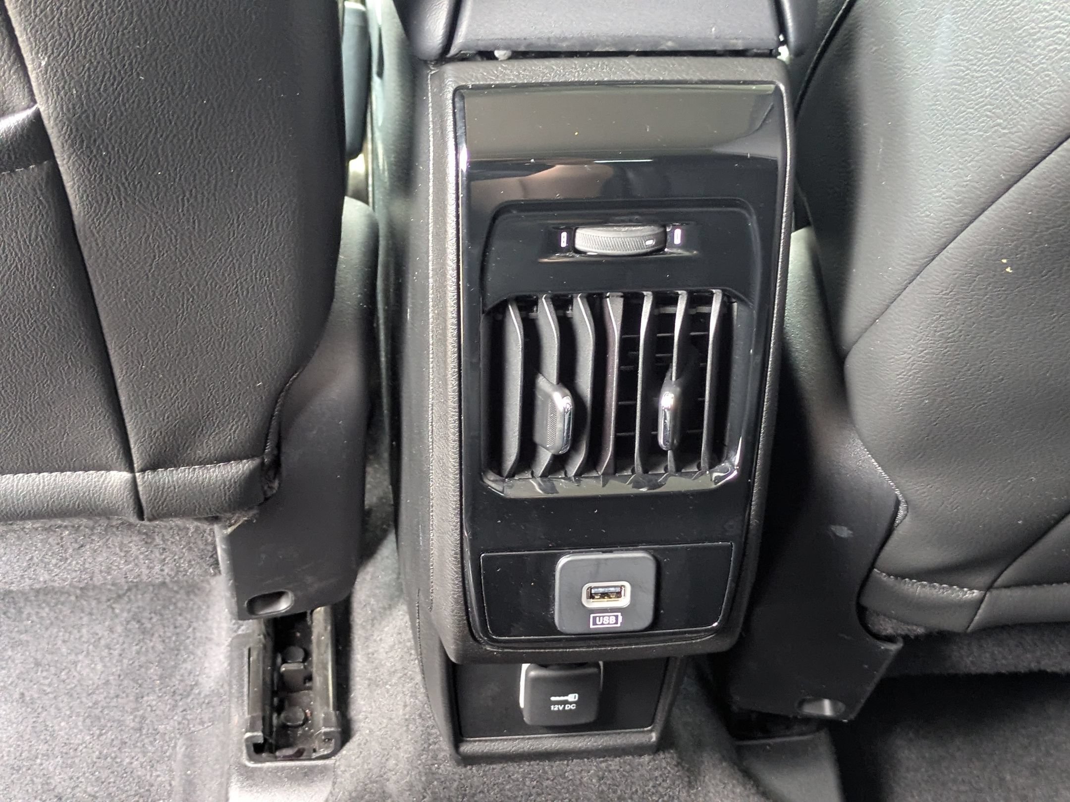 Used 2022 Jeep Compass Latitude w/ Sun and Sound Group FWD image 29