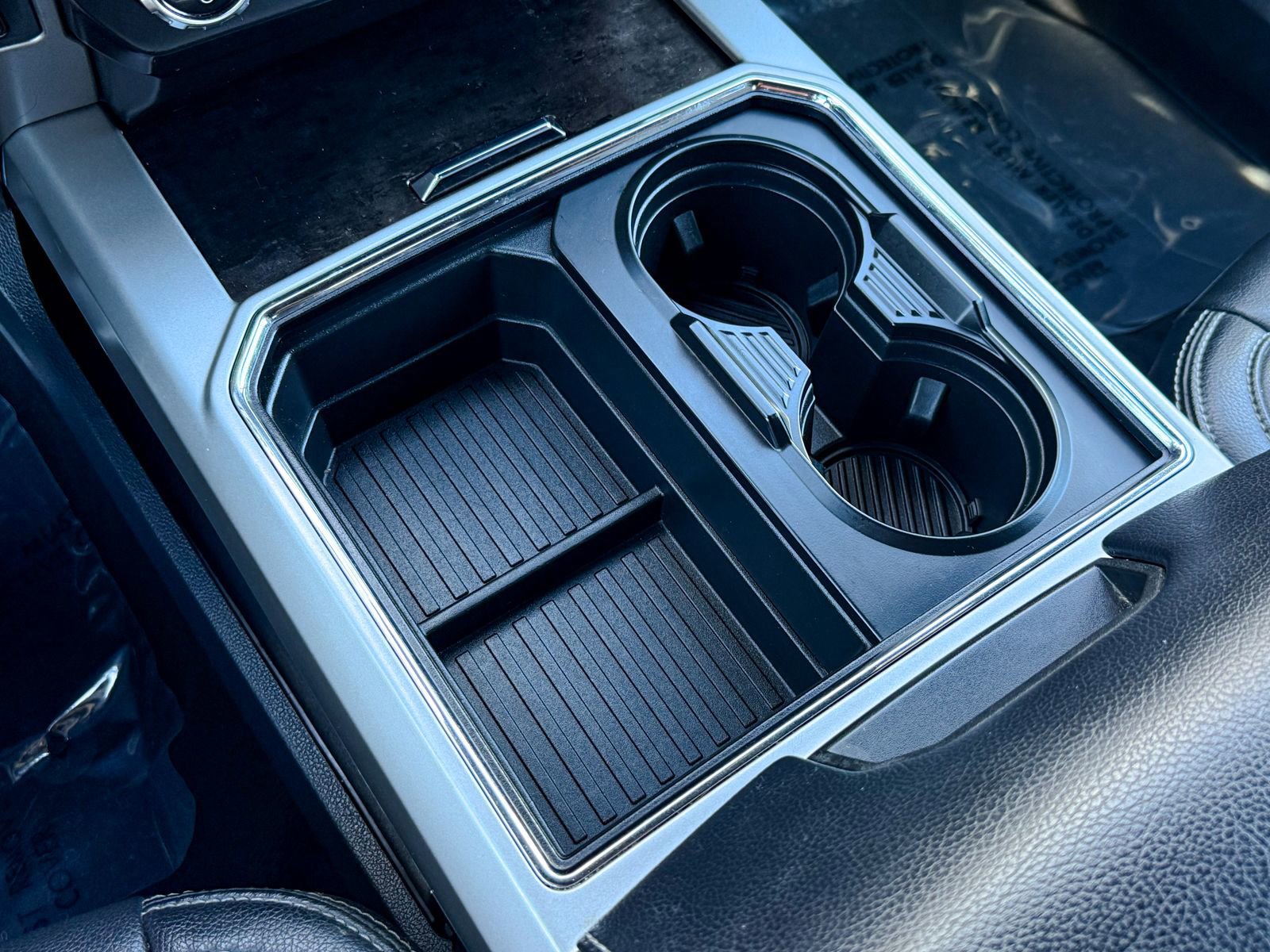 Certified 2022 Ford F350 Lariat w/ Lariat Ultimate Package image 31