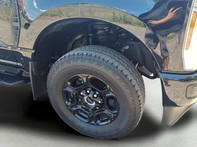 Certified 2024 Ford F250 XLT w/ XLT Premium Package AWD/4WD image 4