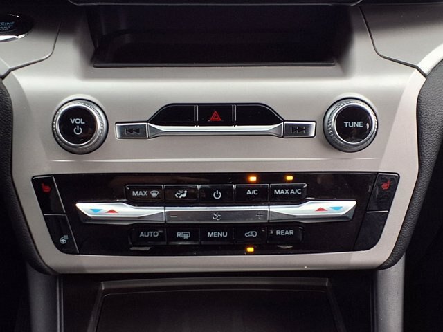 Certified 2024 Ford Explorer XLT w/ Equipment Group 202A AWD/4WD image 12