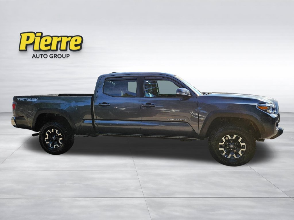 Used 2022 Toyota Tacoma TRD Off-Road AWD/4WD image 6