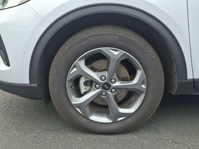 Certified 2025 Ford Escape ST-Line Select AWD/4WD image 33