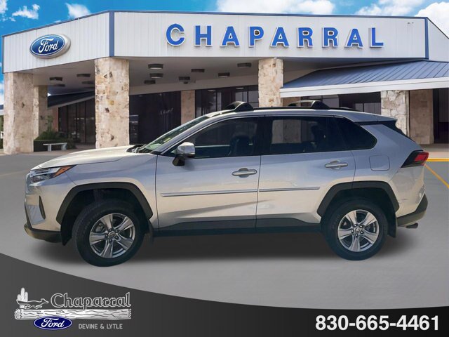 Used 2024 Toyota RAV4 XLE FWD image 3