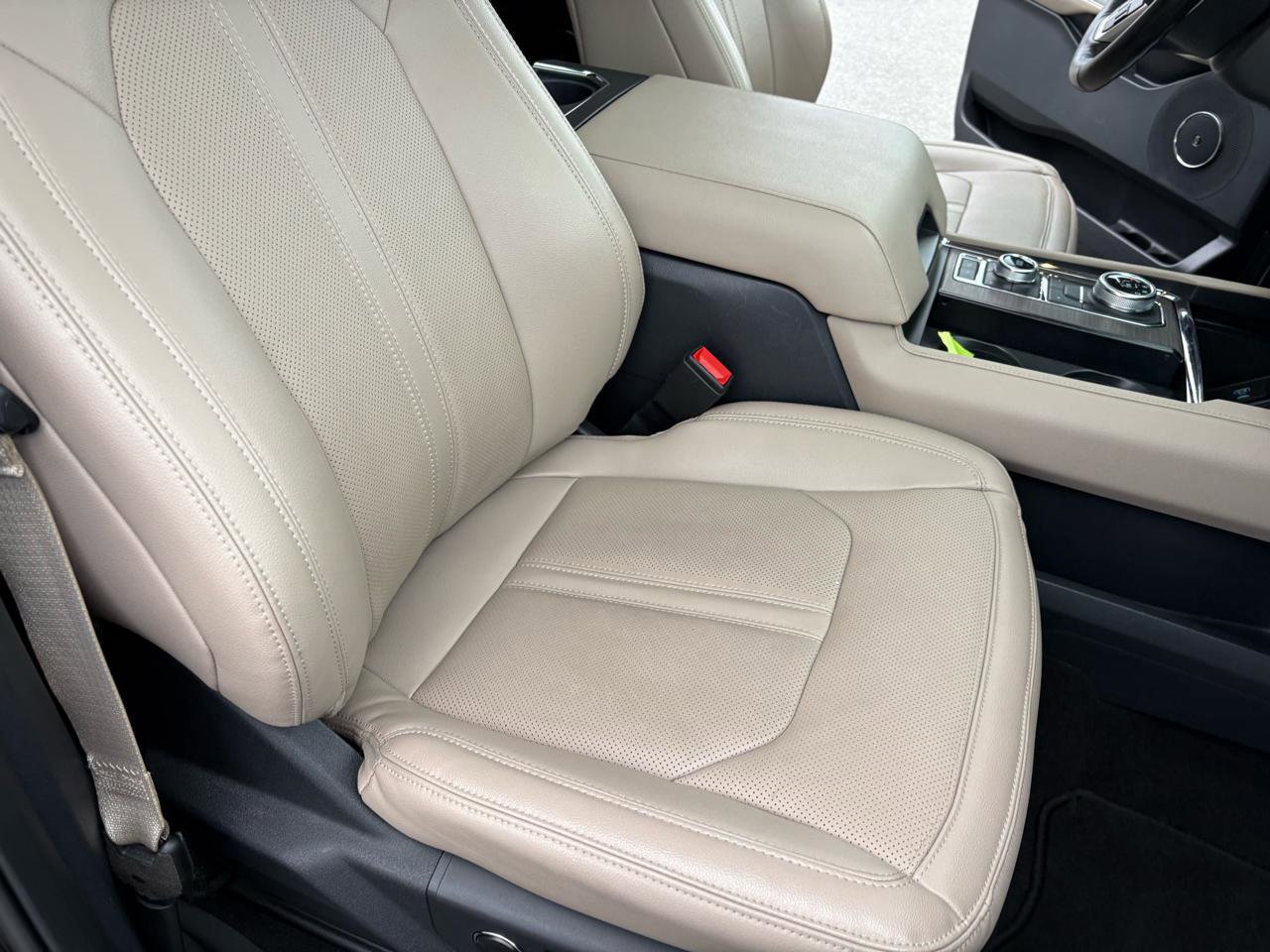 Certified 2024 Ford Expedition Limited image 52