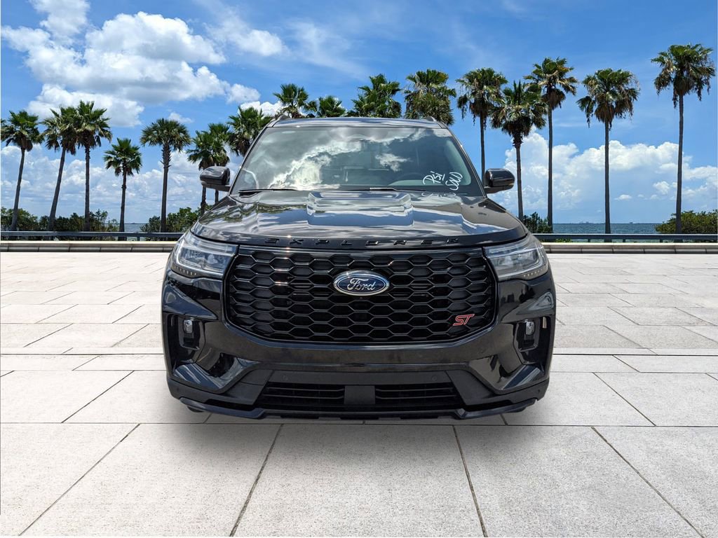 Certified 2025 Ford Explorer ST image 2