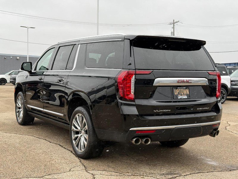 Used 2021 GMC Yukon XL Denali w/ Denali Premium Package image 5
