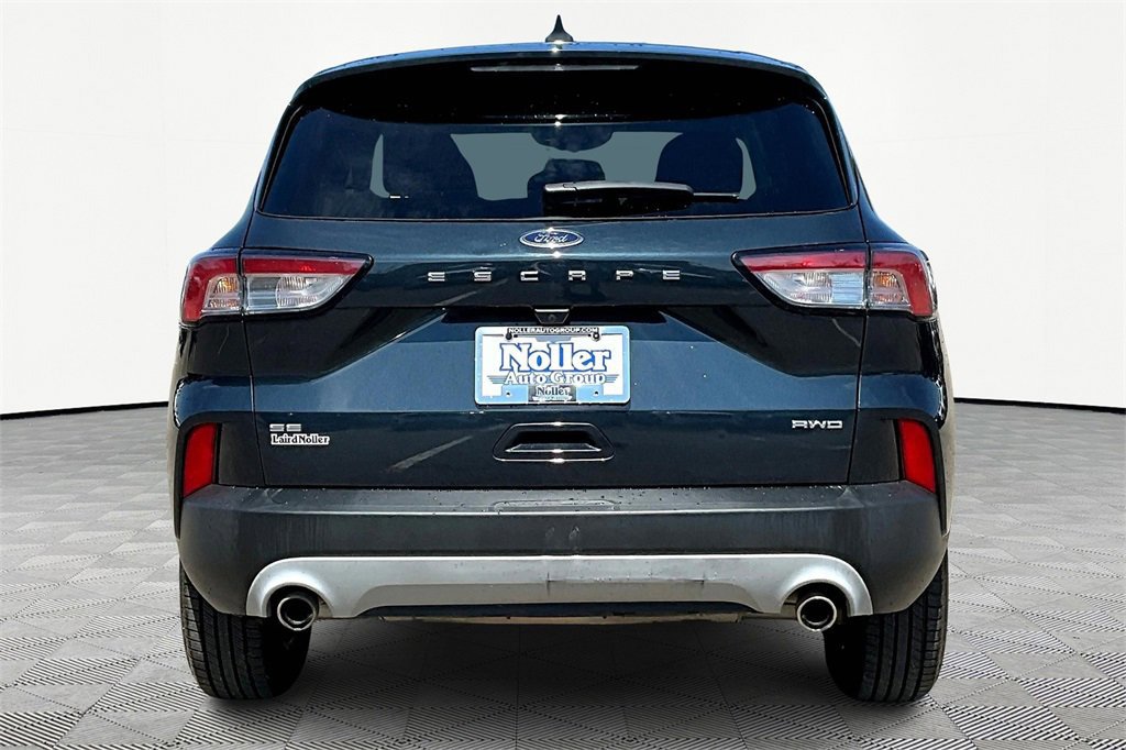 Certified 2022 Ford Escape SE w/ Convenience Package image 3