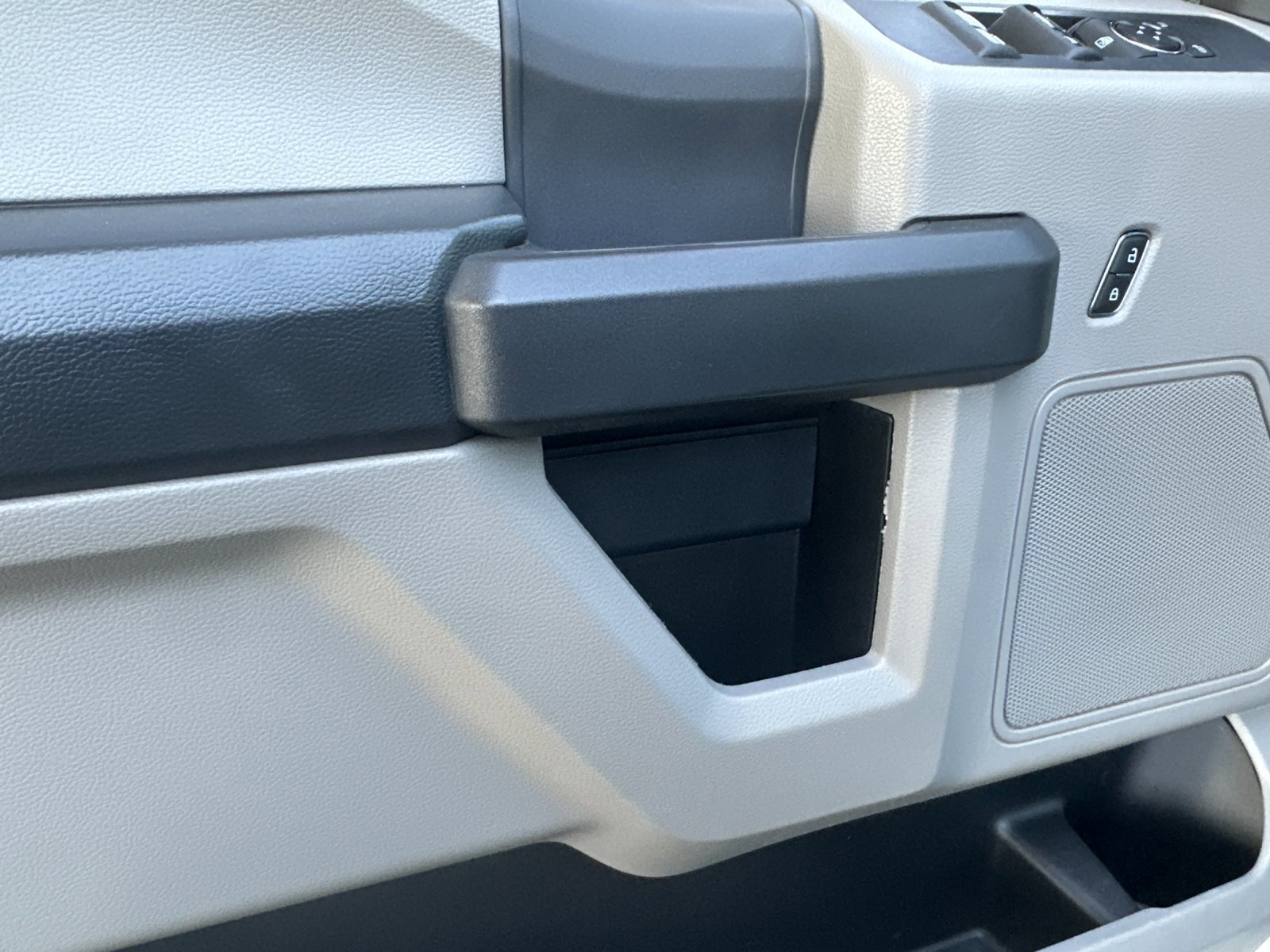 Certified 2022 Ford F350 XL w/ Power Equipment Group image 12