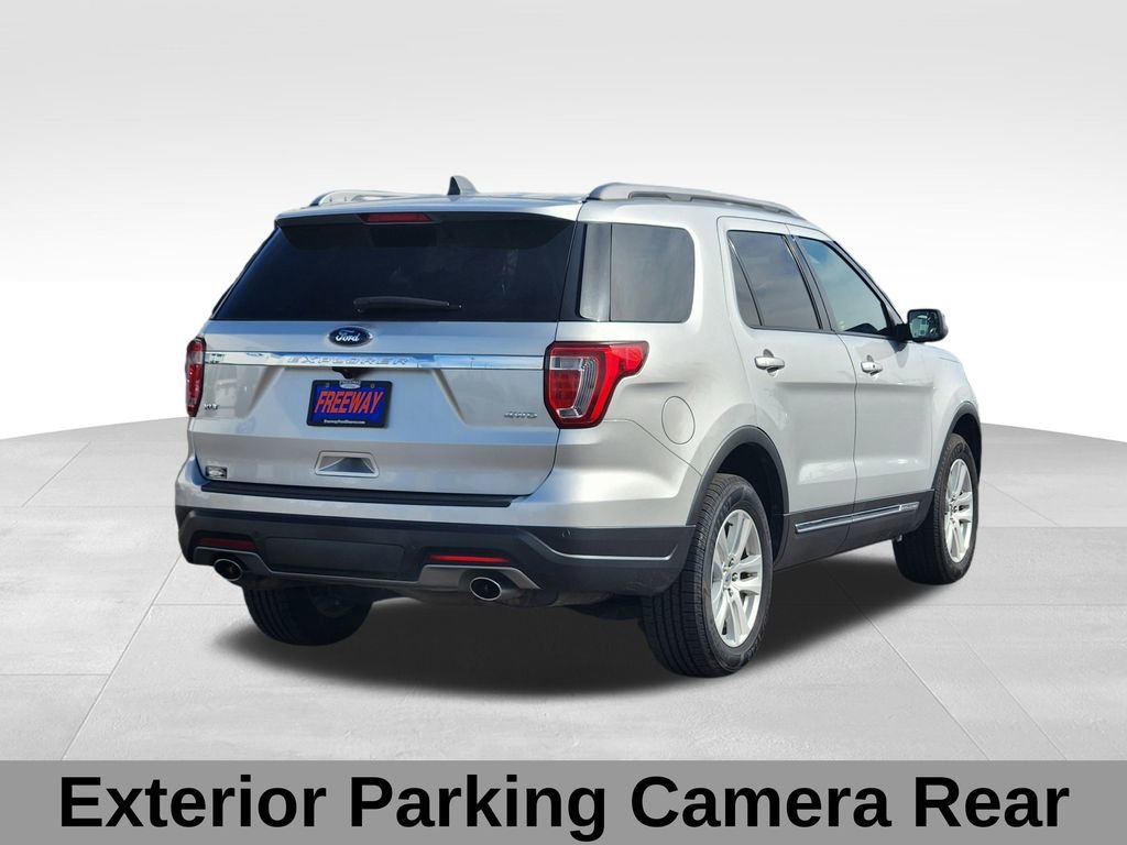 Certified 2018 Ford Explorer XLT image 2